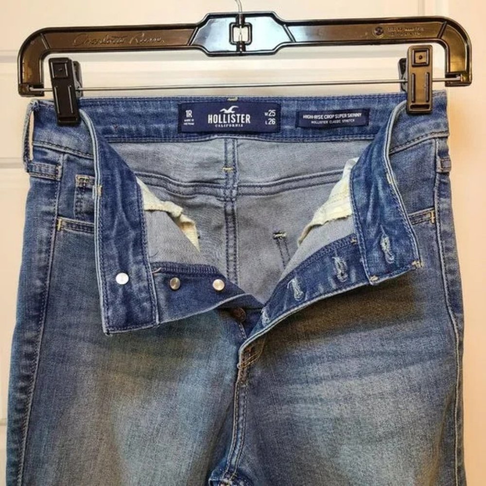 Hollister High-Rise Crop Blue Ripped Super Skinny Jeans